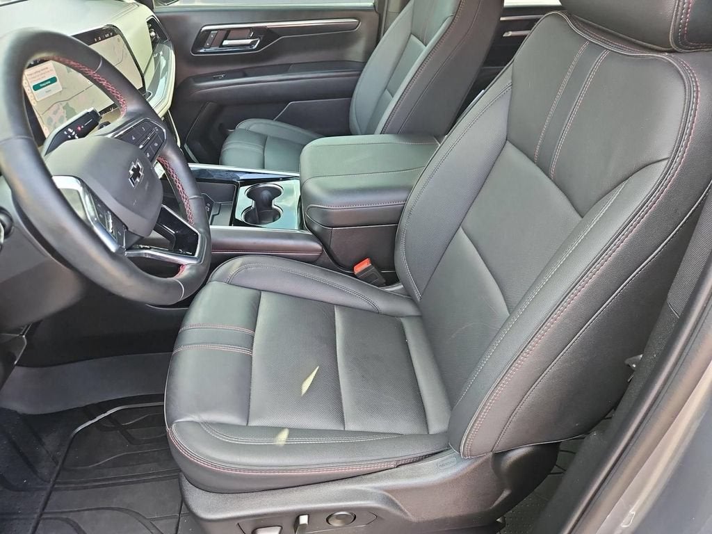 2025 Chevrolet Suburban RST