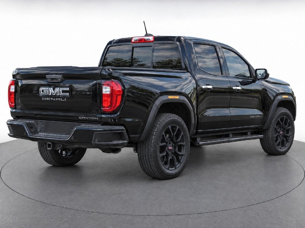 2023 GMC Canyon 4WD Denali