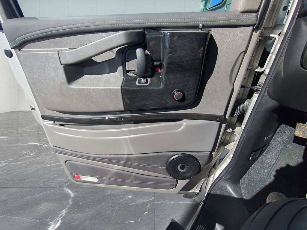 2025 GMC Savana Cargo Work Van