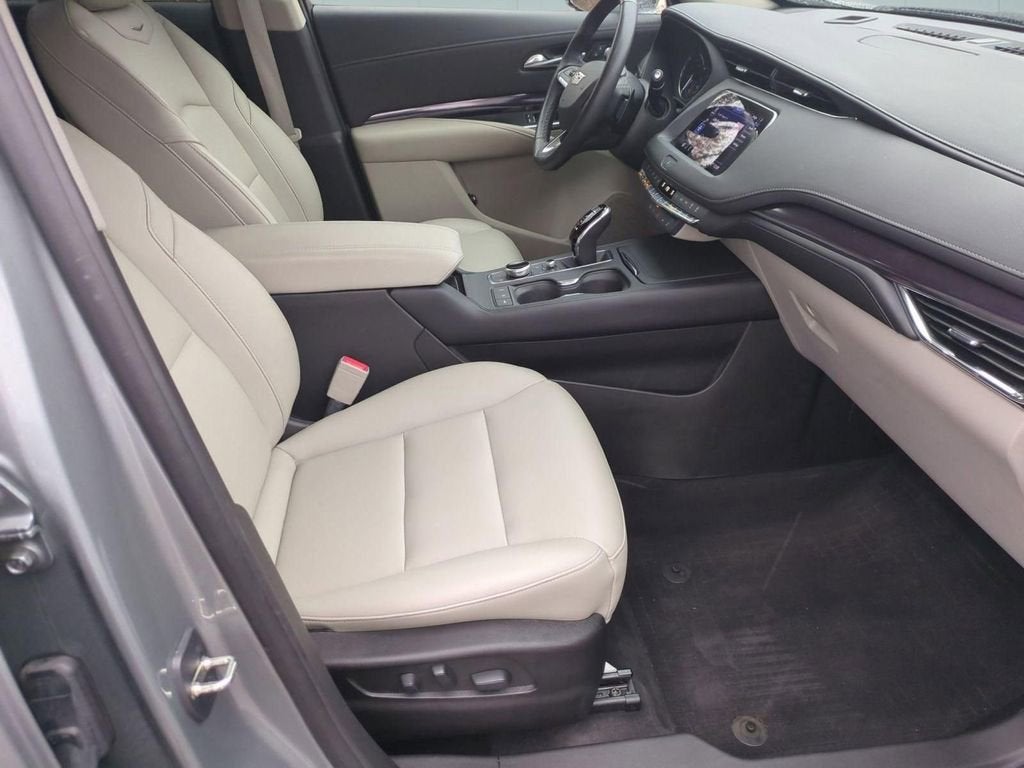 2023 Cadillac XT4 Luxury