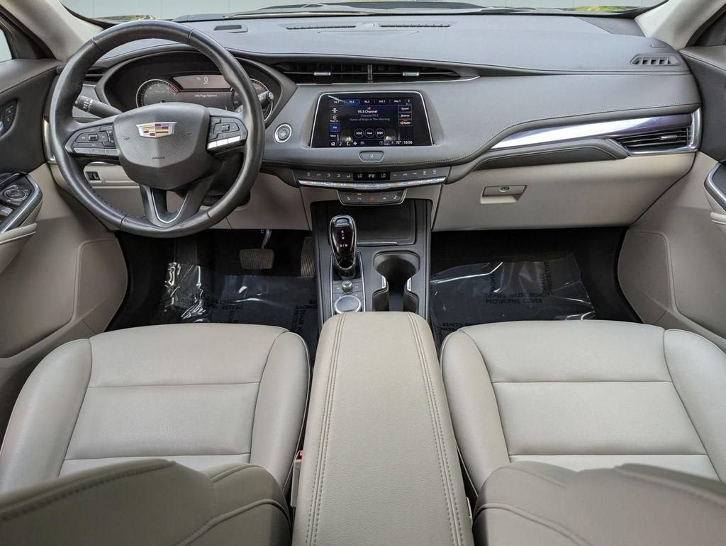2023 Cadillac XT4 AWD Luxury