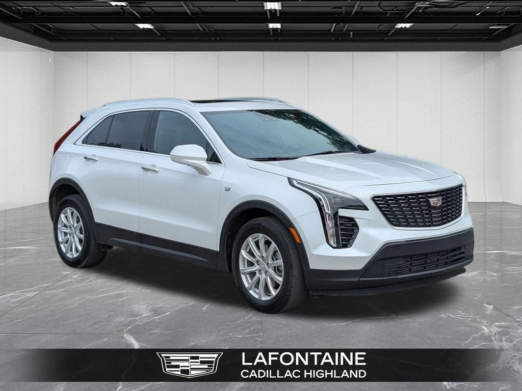 2023 Cadillac XT4 AWD Luxury