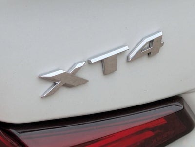 2023 Cadillac XT4 AWD Luxury