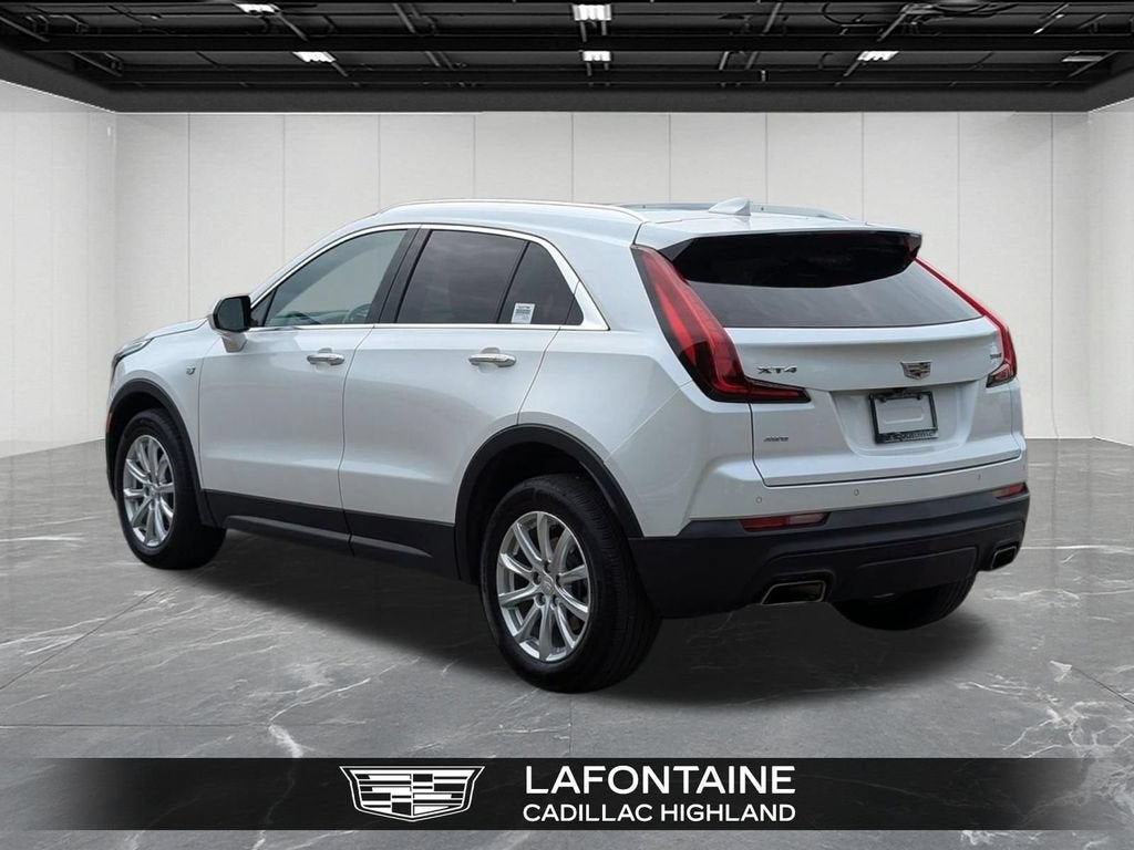 2023 Cadillac XT4 AWD Luxury