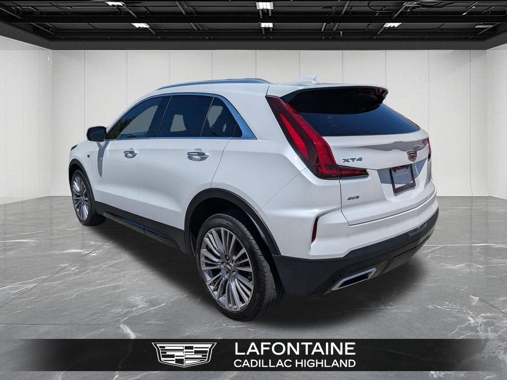 2024 Cadillac XT4 Premium Luxury