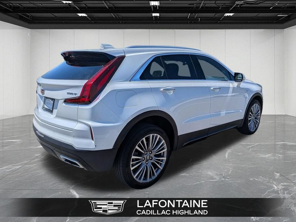 2024 Cadillac XT4 Premium Luxury