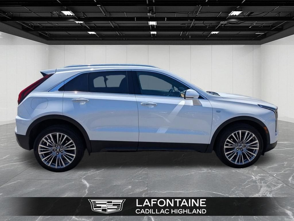 2024 Cadillac XT4 Premium Luxury