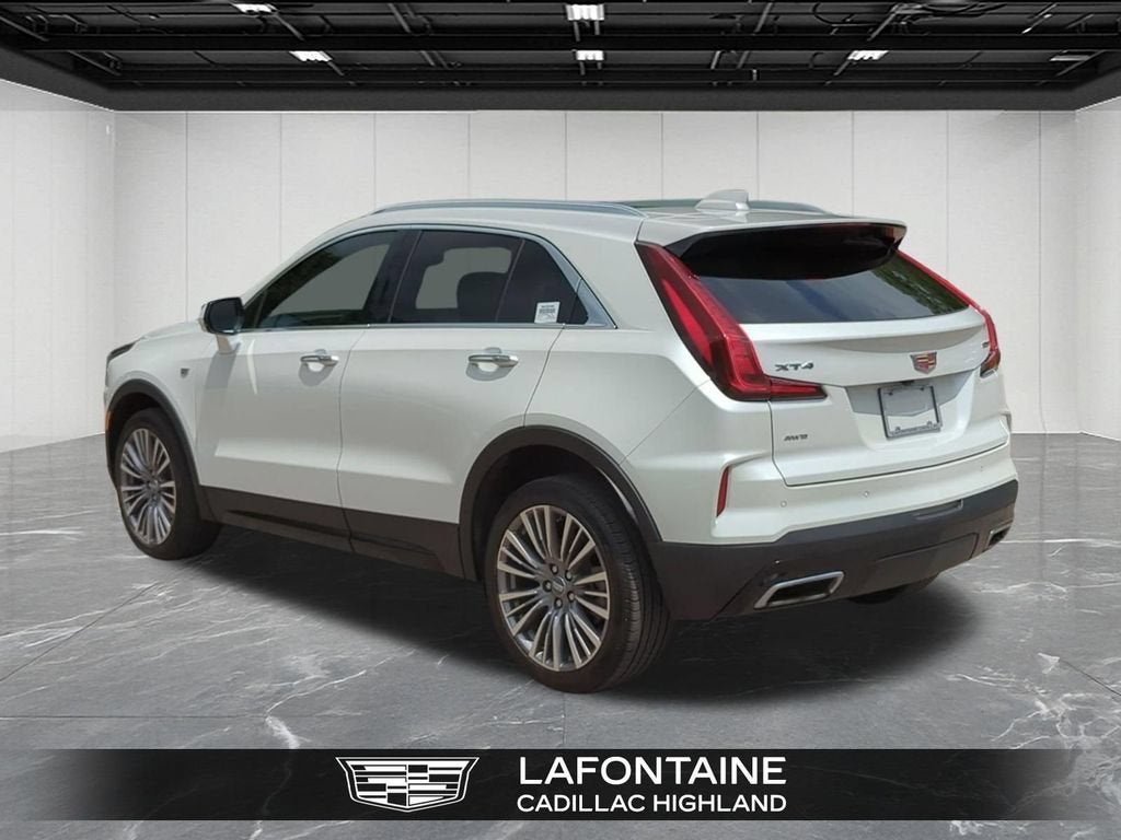 2024 Cadillac XT4 Premium Luxury