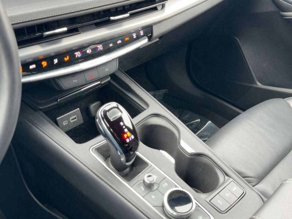 2025 Cadillac XT4 Premium Luxury