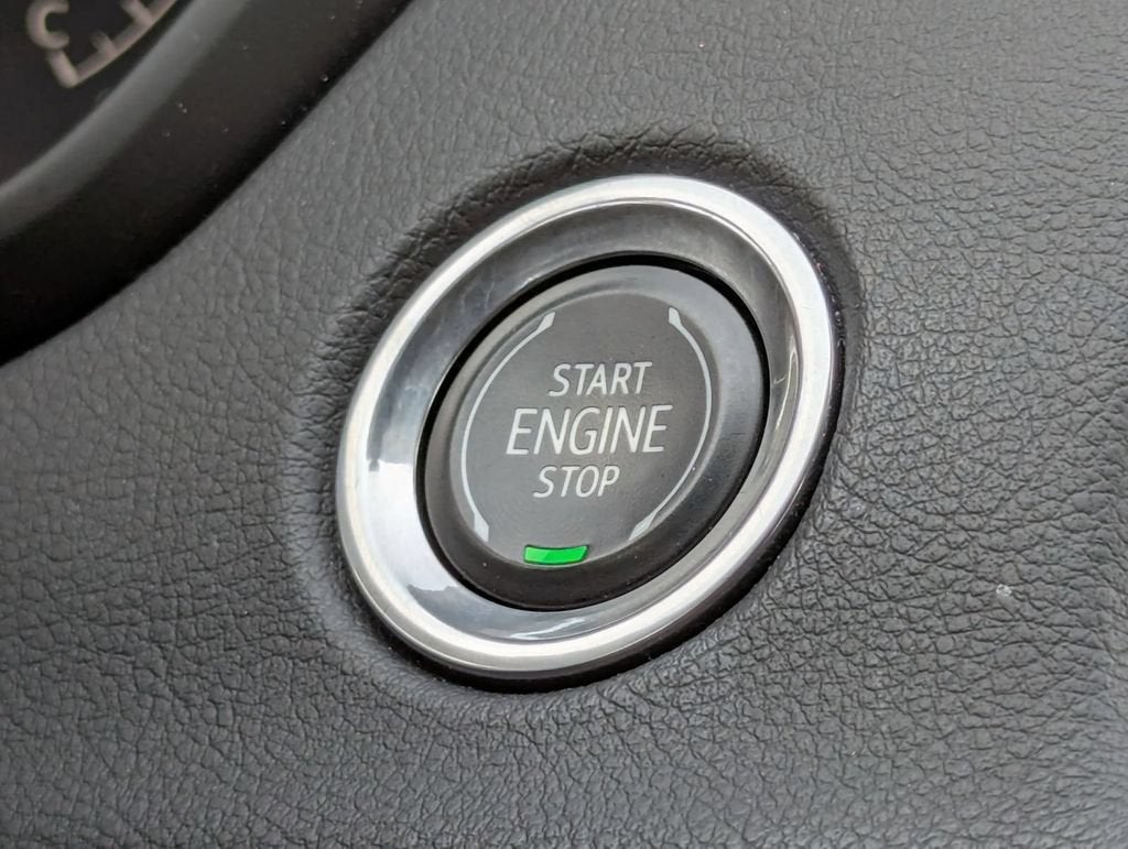 2023 Cadillac XT4 AWD Premium Luxury