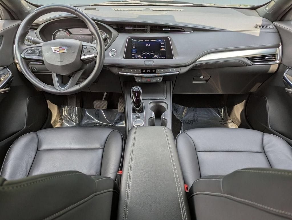 2023 Cadillac XT4 AWD Premium Luxury