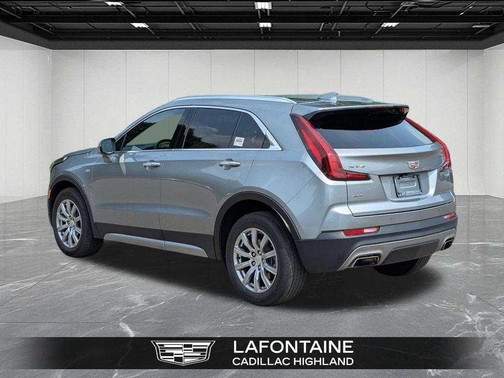 2023 Cadillac XT4 AWD Premium Luxury