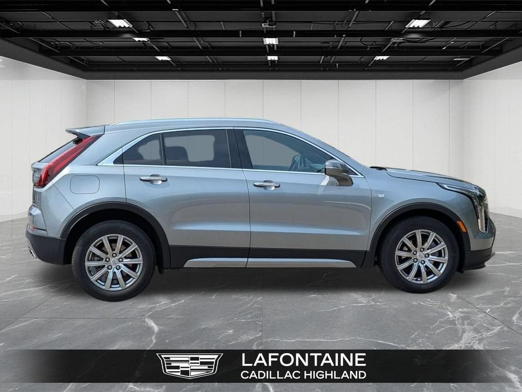 2023 Cadillac XT4 AWD Premium Luxury