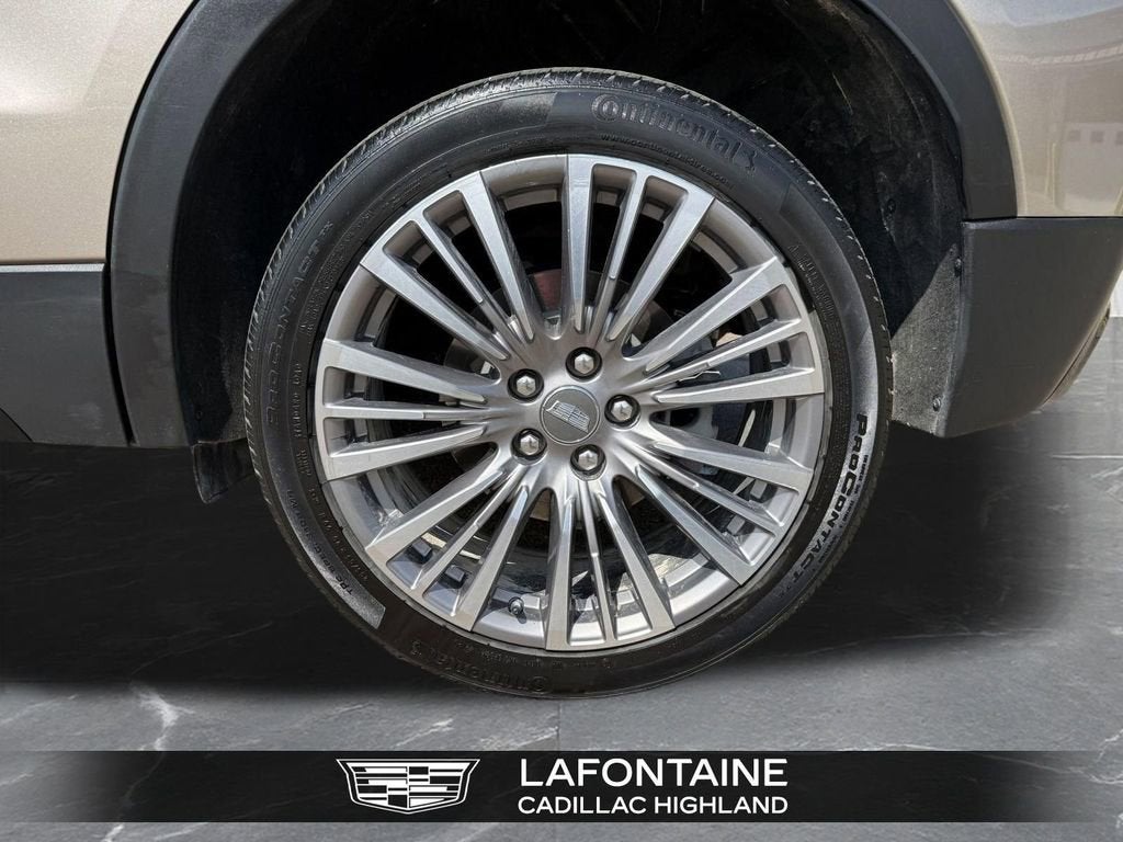 2024 Cadillac XT4 Premium Luxury