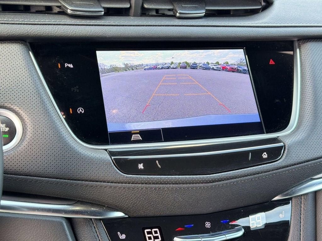 2023 Cadillac XT5 Luxury
