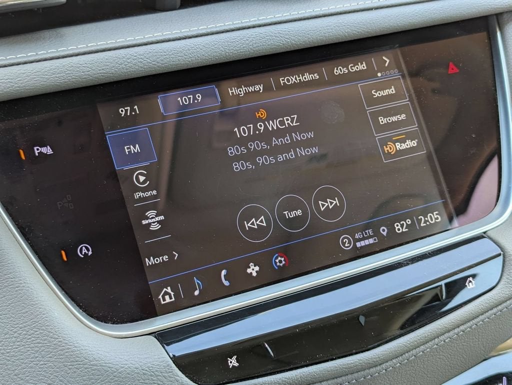 2022 Cadillac XT5 FWD Premium Luxury