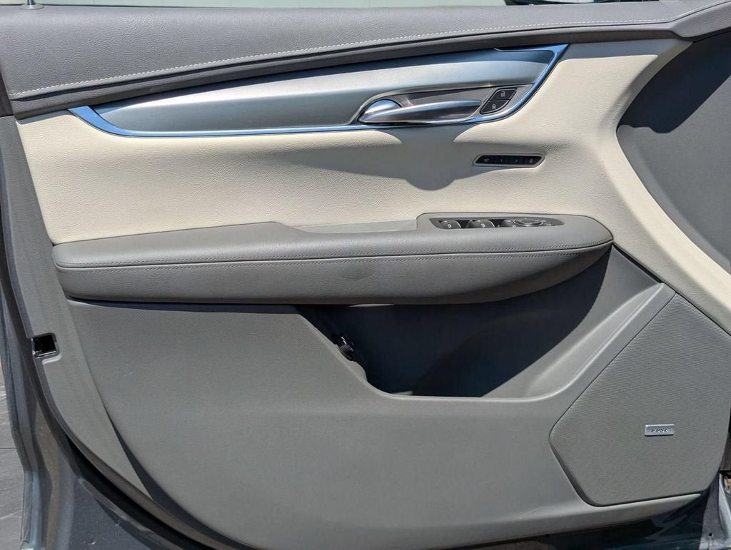 2022 Cadillac XT5 FWD Premium Luxury
