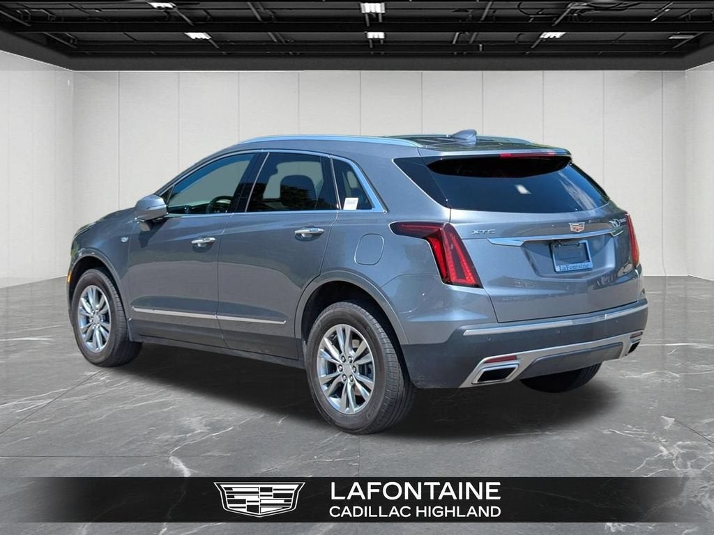 2022 Cadillac XT5 FWD Premium Luxury