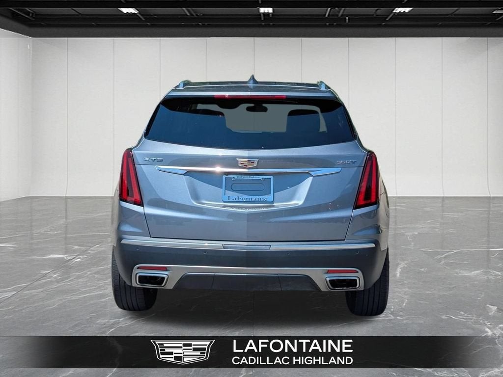 2022 Cadillac XT5 FWD Premium Luxury