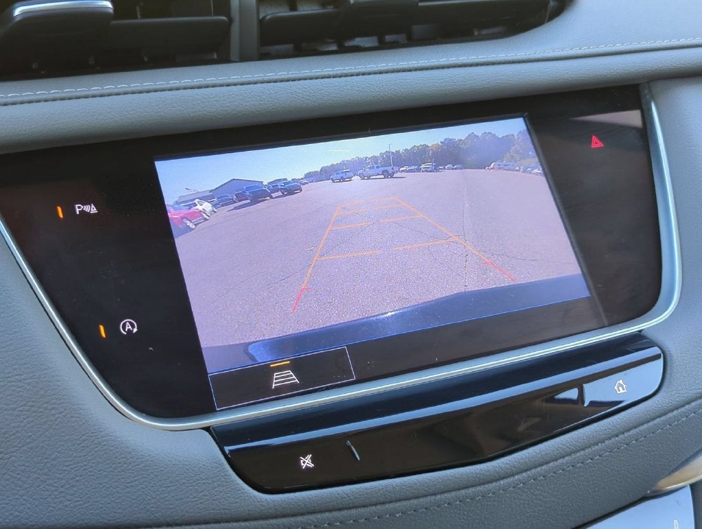 2023 Cadillac XT5 FWD Premium Luxury