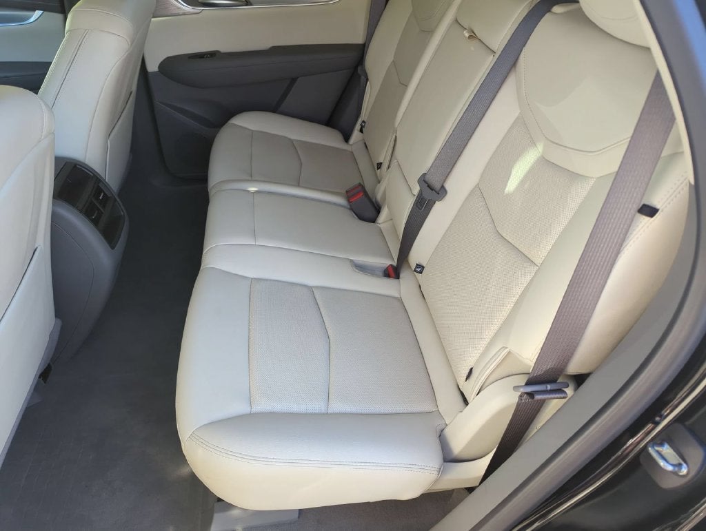 2023 Cadillac XT5 FWD Premium Luxury