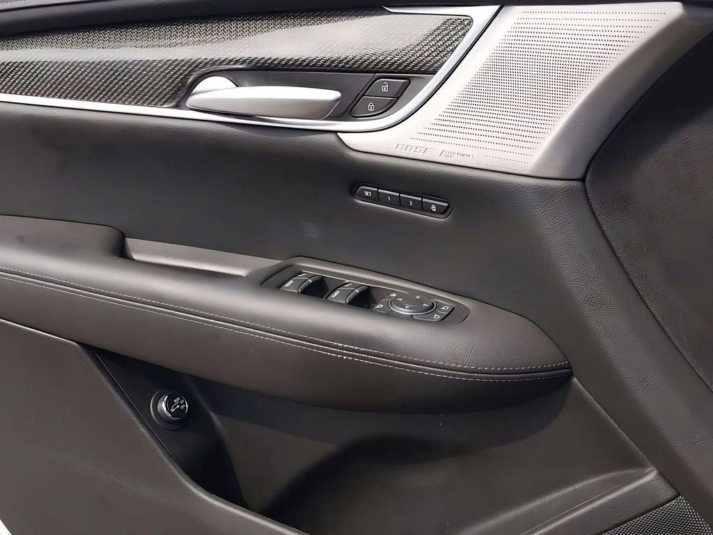 2023 Cadillac XT5 Sport