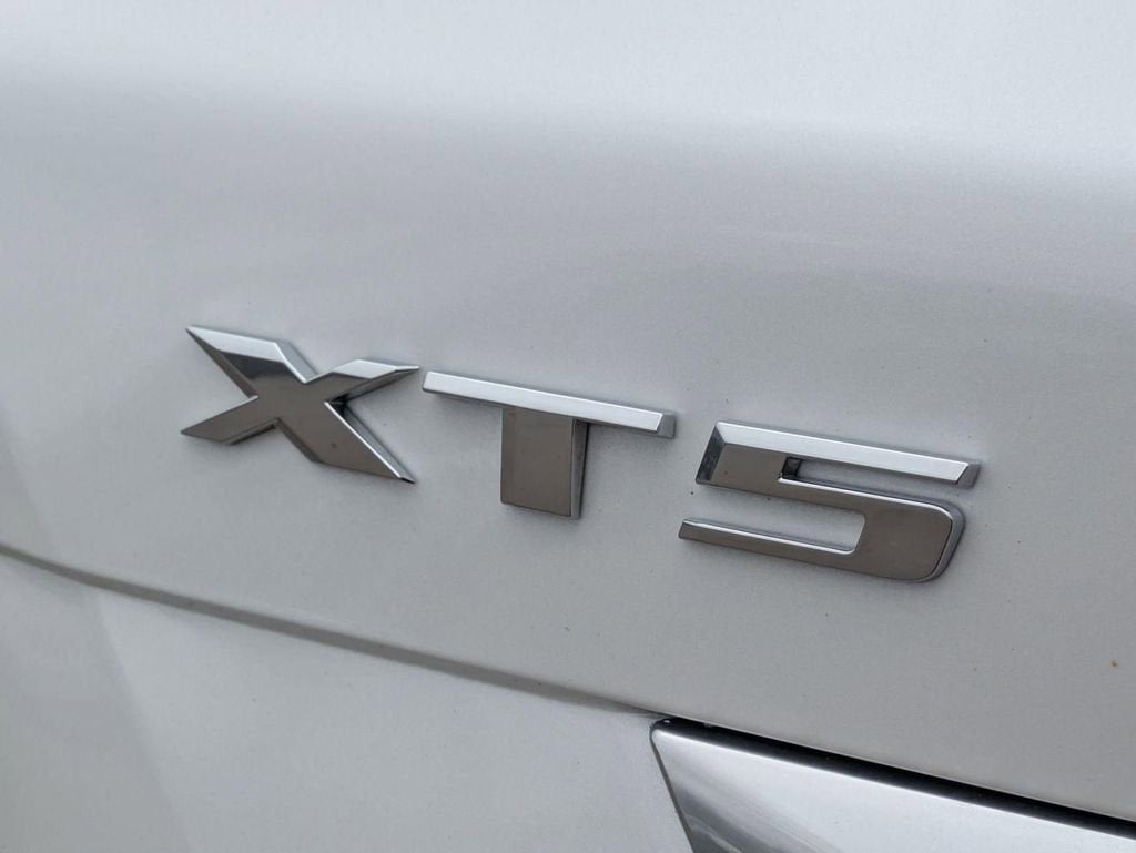 2024 Cadillac XT5 Sport