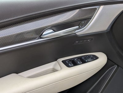 2024 Cadillac XT5 Sport