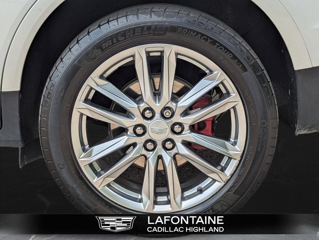 2024 Cadillac XT5 Sport