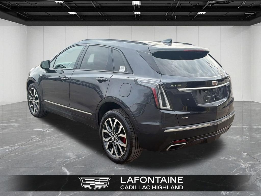 2023 Cadillac XT5 Sport