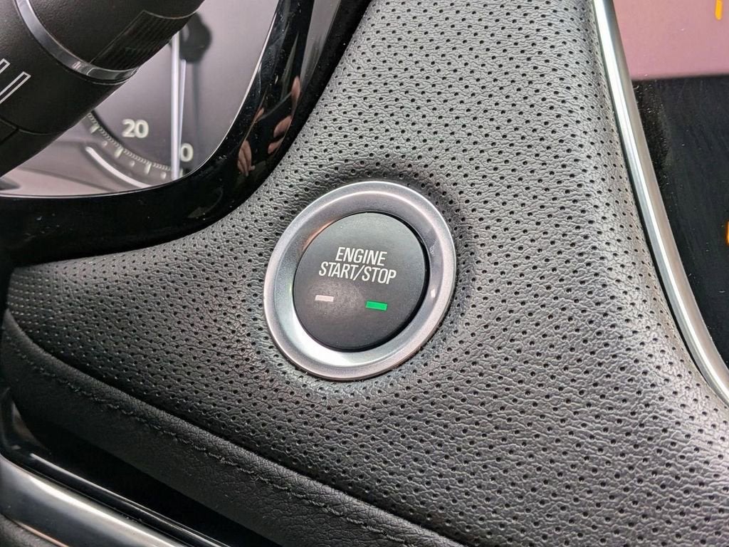 2025 Cadillac XT6 Luxury