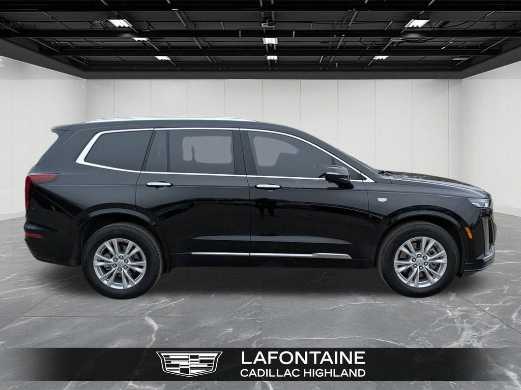 2025 Cadillac XT6 Luxury