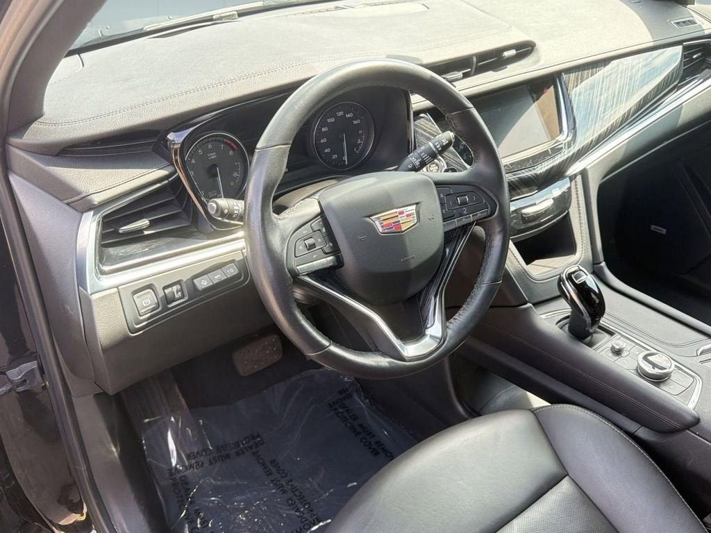 2023 Cadillac XT6 Premium Luxury