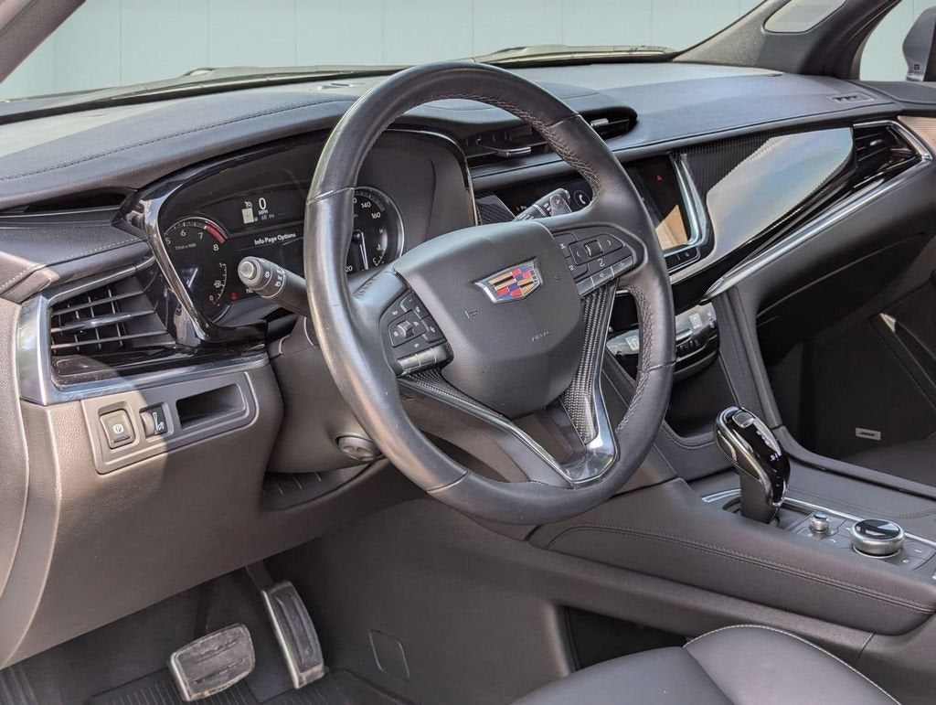 2025 Cadillac XT6 Sport