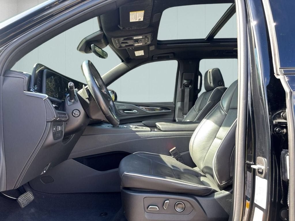 2024 Cadillac Escalade Sport