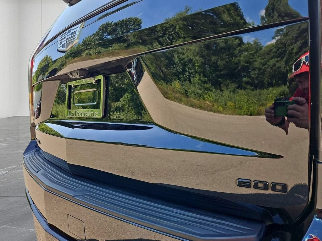 2023 Cadillac Escalade 4WD Sport Platinum