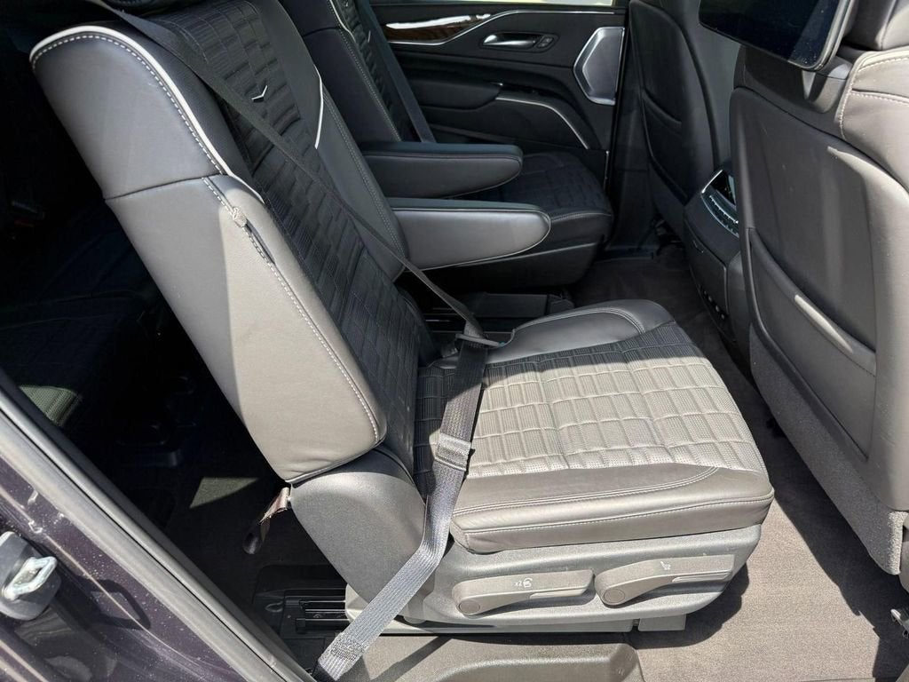 2023 Cadillac Escalade Sport Platinum