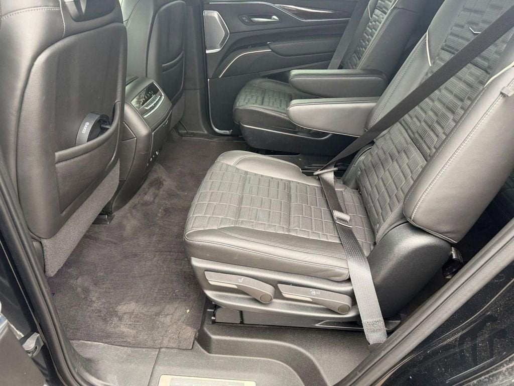 2023 Cadillac Escalade Sport Platinum