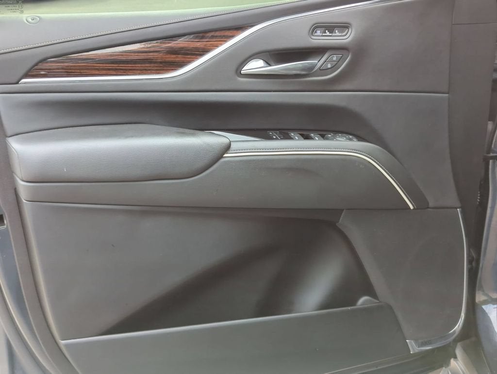 2022 Cadillac Escalade ESV Premium Luxury