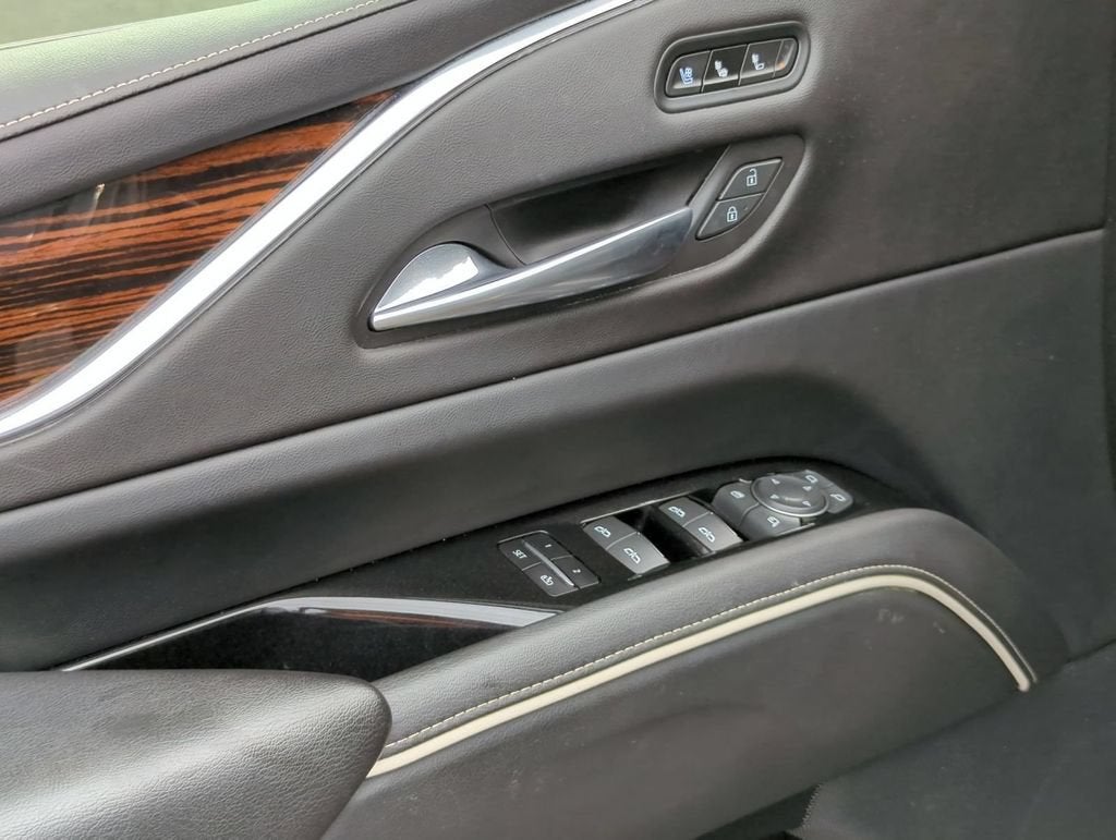 2022 Cadillac Escalade ESV Premium Luxury