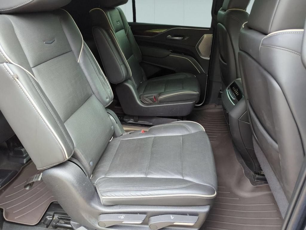2022 Cadillac Escalade ESV Premium Luxury