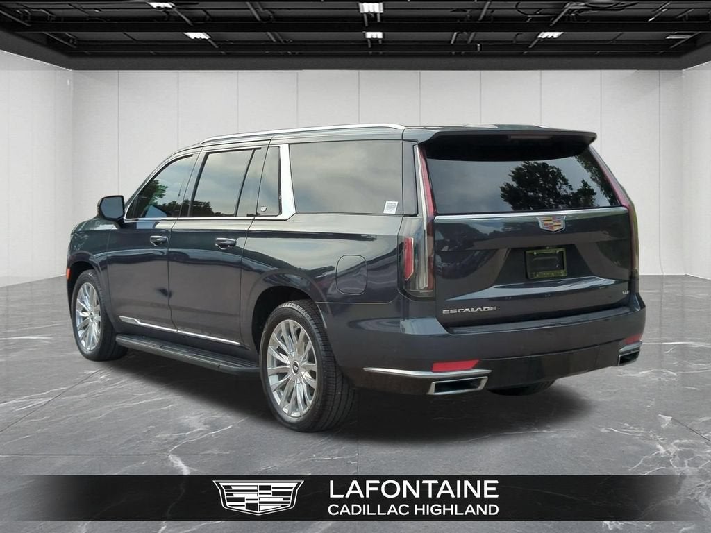 2022 Cadillac Escalade ESV Premium Luxury