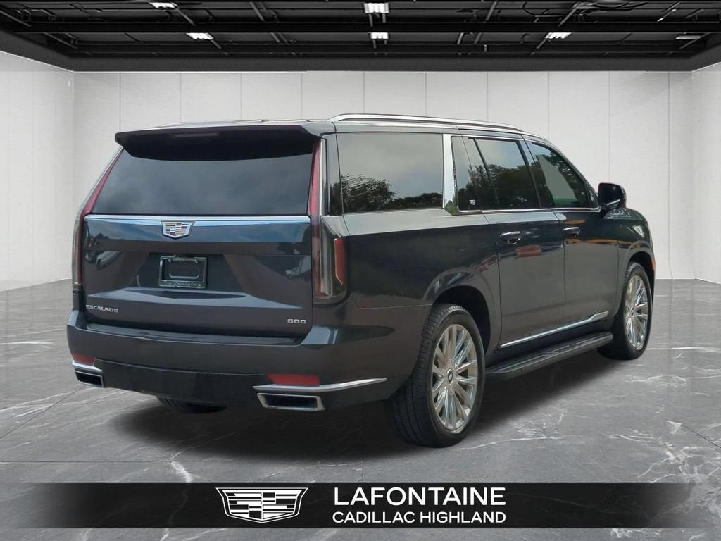 2022 Cadillac Escalade ESV Premium Luxury