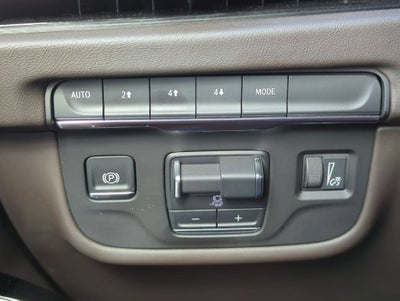 2025 Cadillac Escalade Premium Luxury