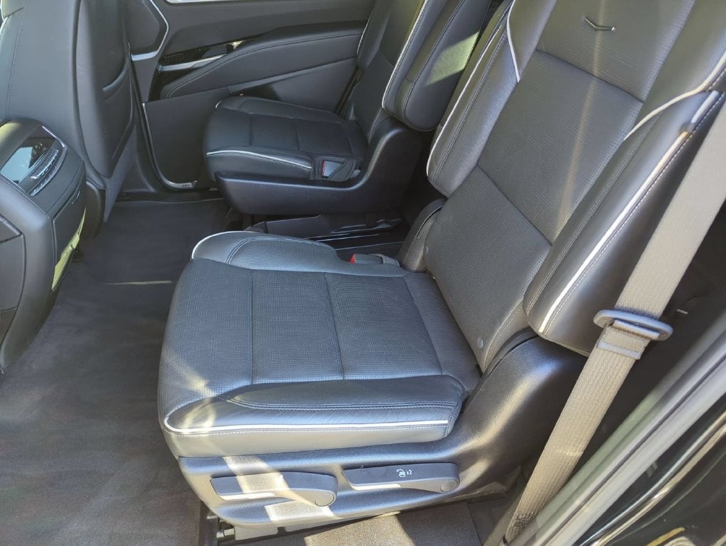 2025 Cadillac Escalade Premium Luxury