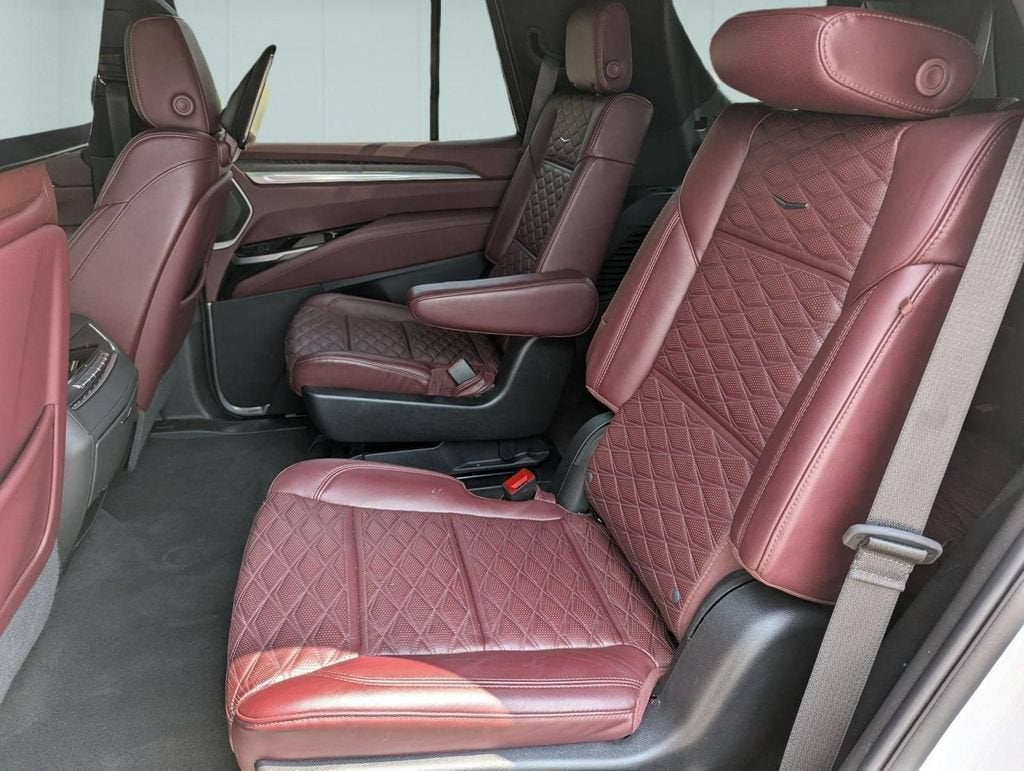 2025 Cadillac Escalade Sport