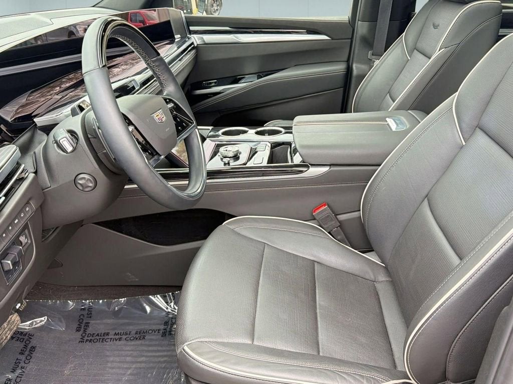 2025 Cadillac Escalade Sport