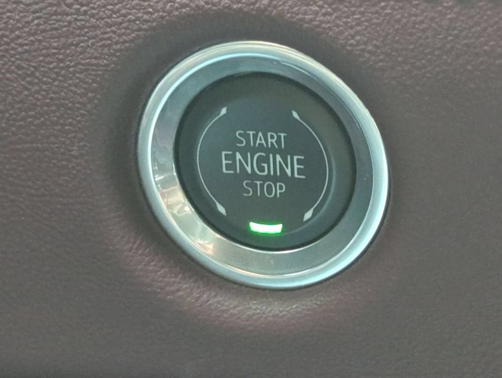 2025 Cadillac Escalade ESV Premium Luxury