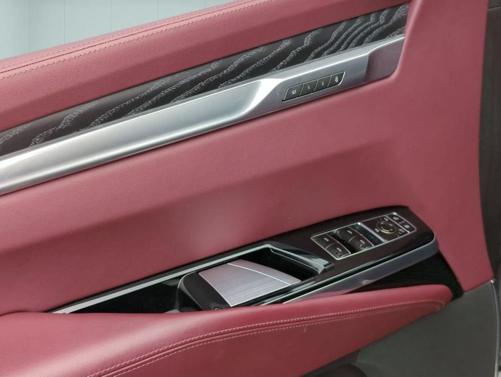 2025 Cadillac Escalade ESV Premium Luxury