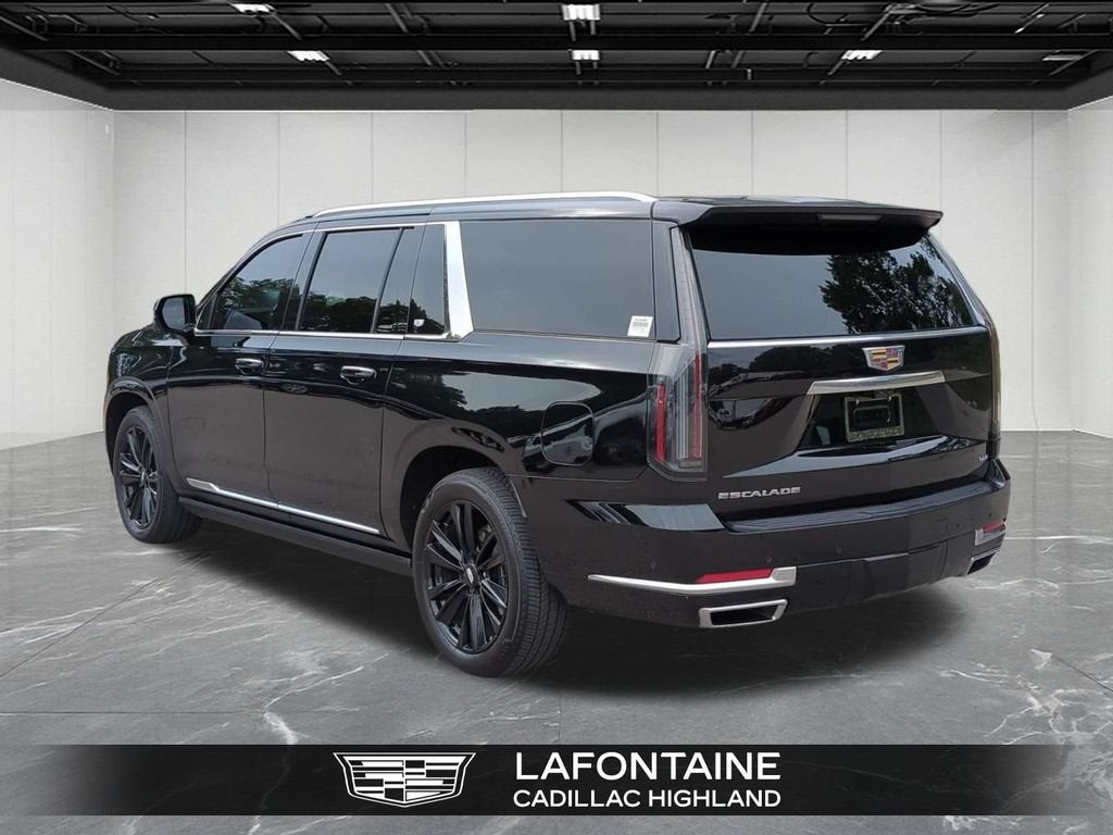 2025 Cadillac Escalade ESV Premium Luxury